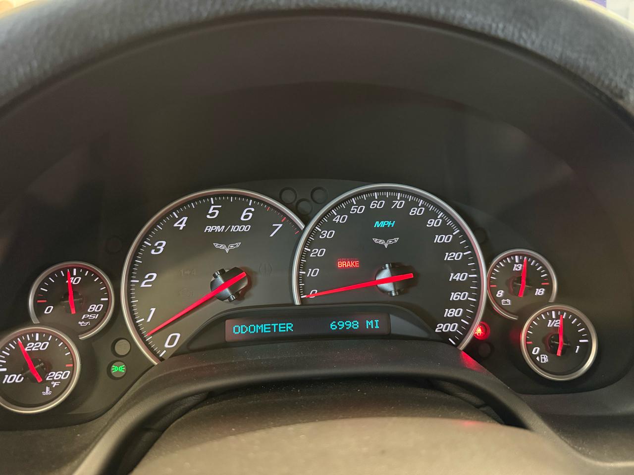 Chevrolet Corvette Standard Coupe 1LT 2011