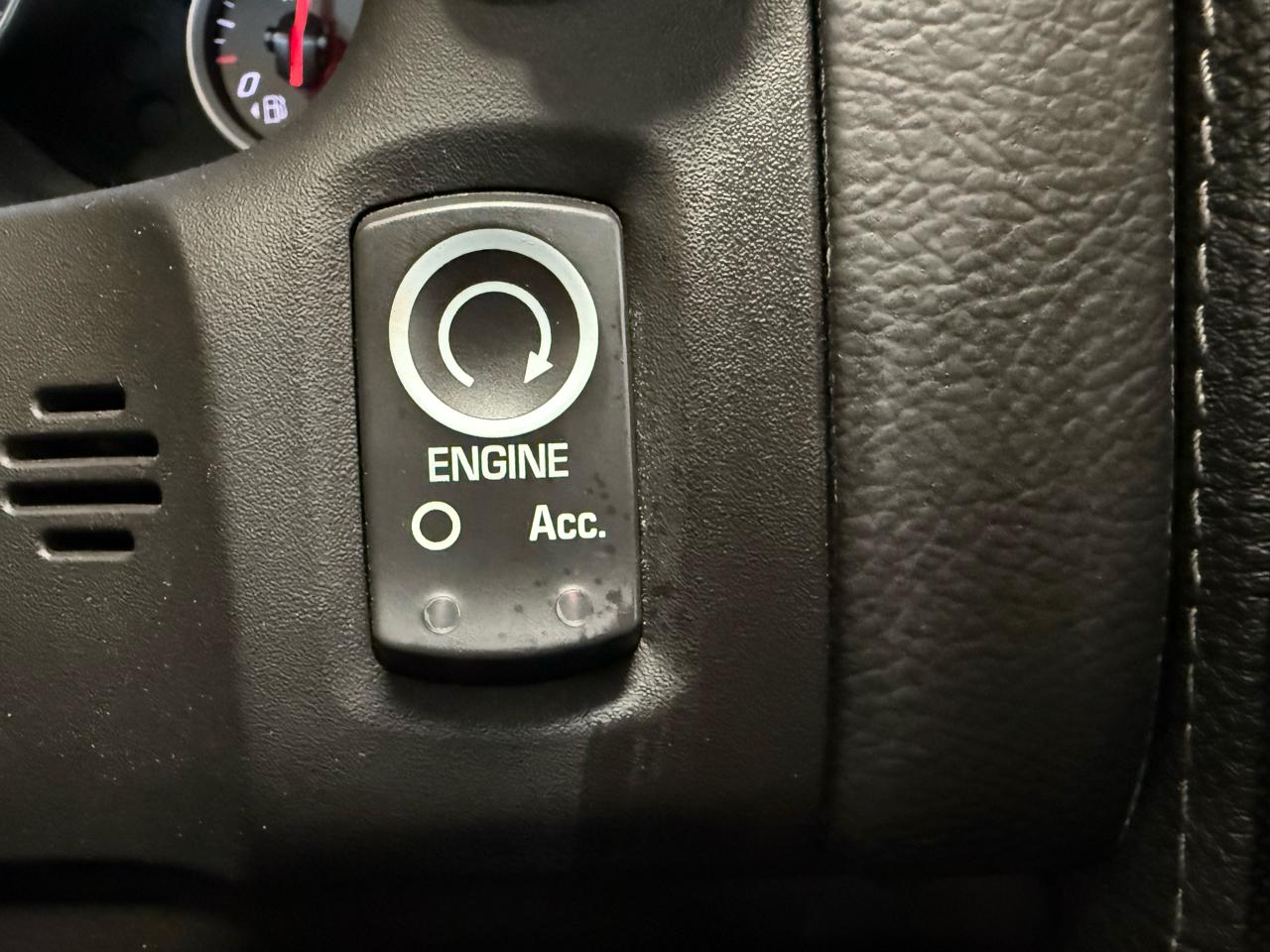 Chevrolet Corvette Standard Coupe 1LT 2011