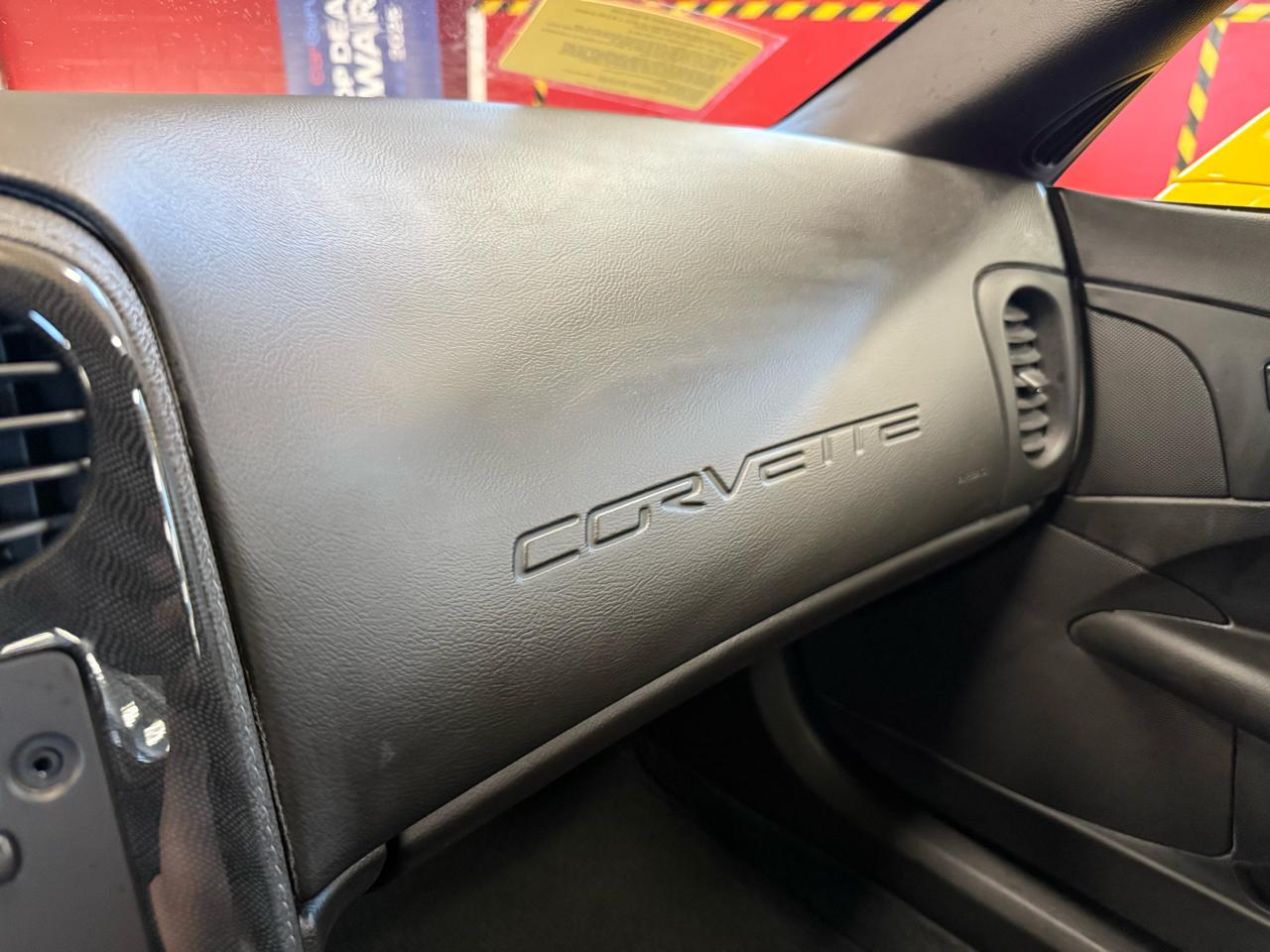 Chevrolet Corvette Standard Coupe 1LT 2011
