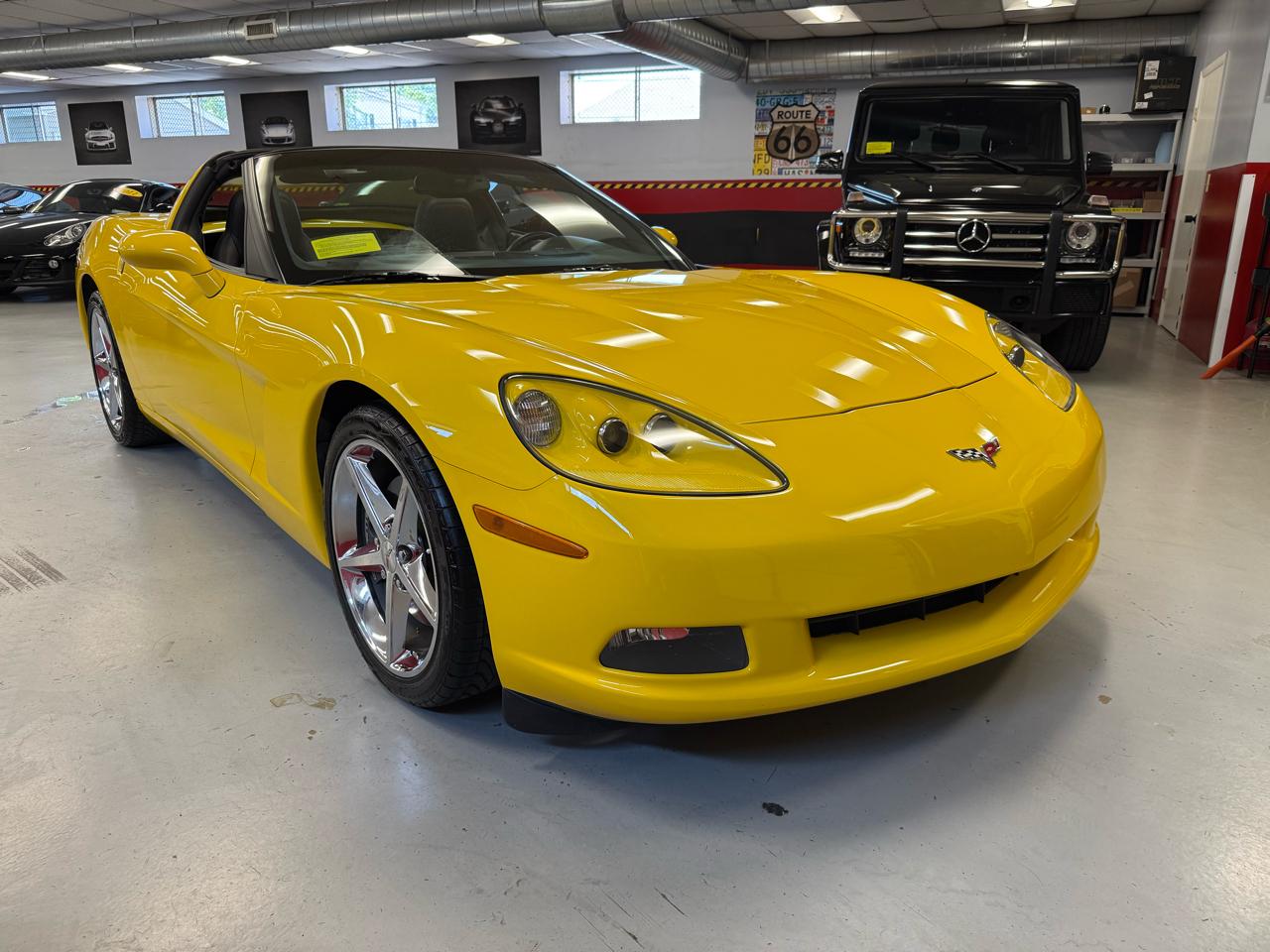 Chevrolet Corvette Standard Coupe 1LT 2011