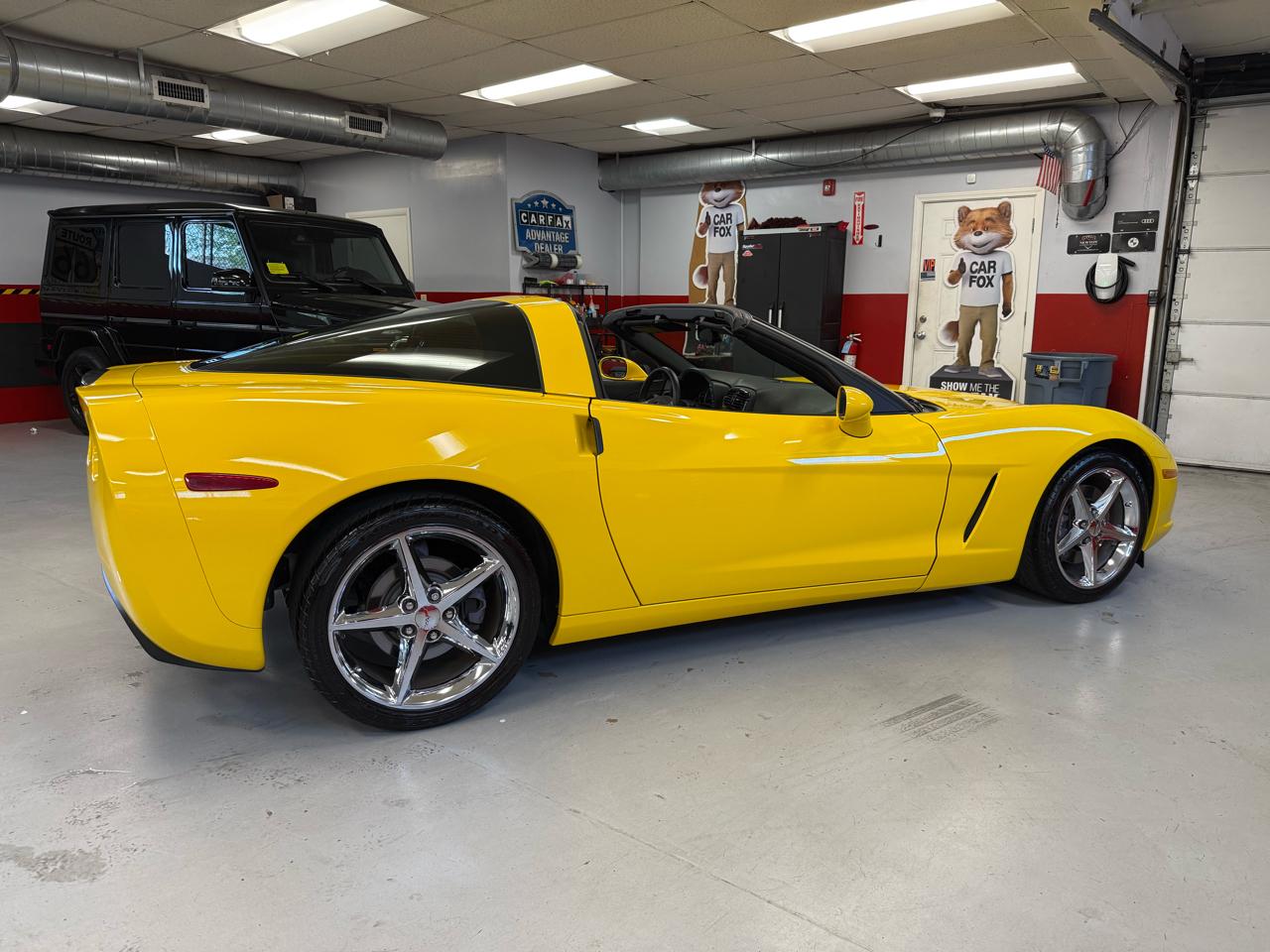 Chevrolet Corvette Standard Coupe 1LT 2011