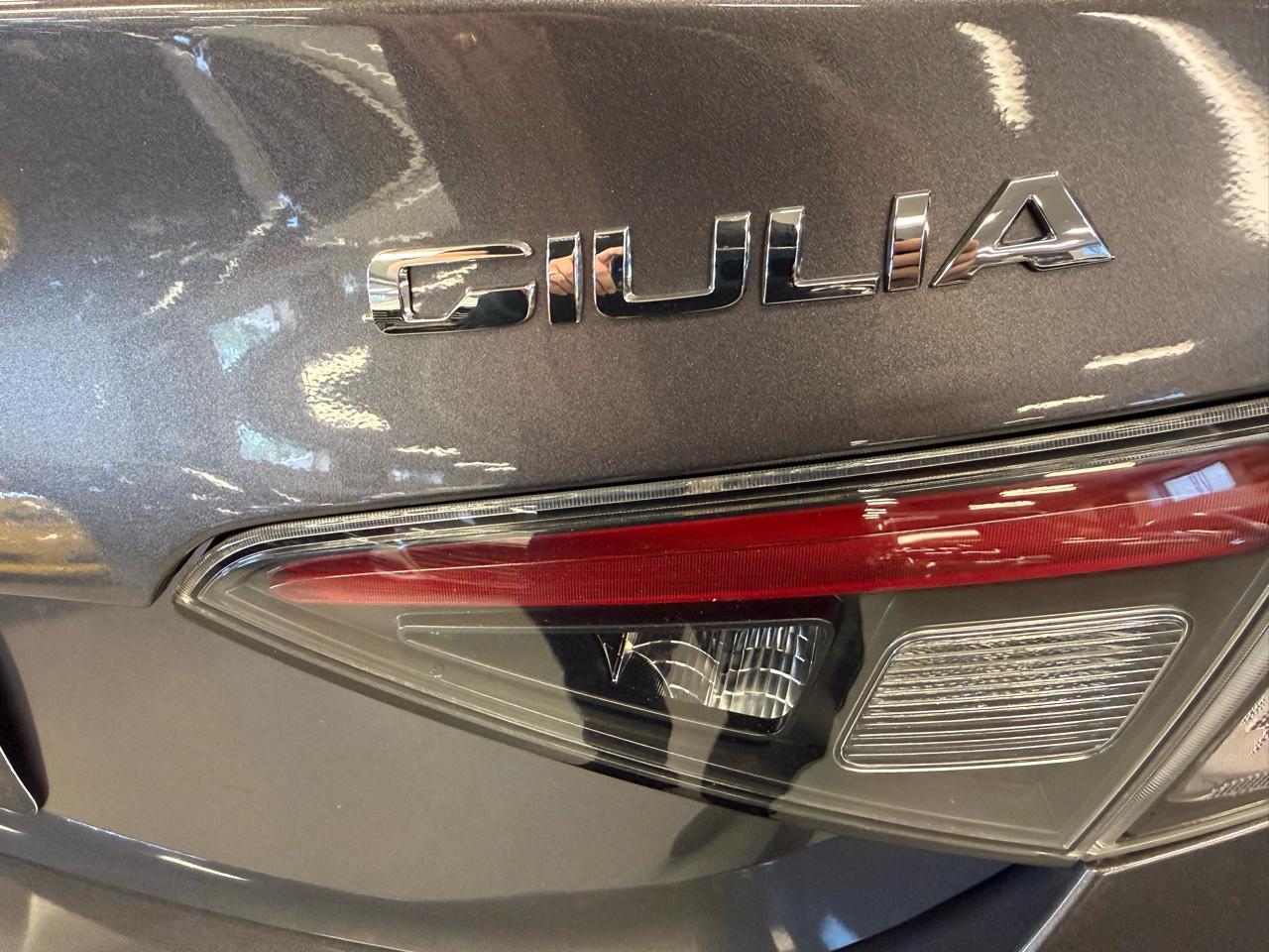 Alfa Romeo Giulia Ti AWD 2024
