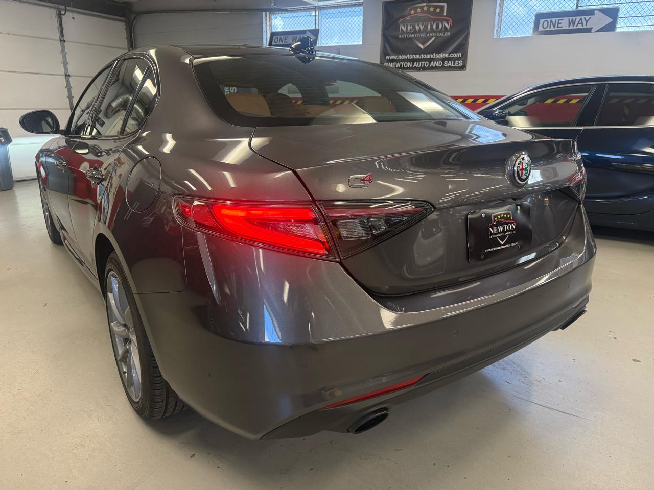 Alfa Romeo Giulia Ti AWD 2024