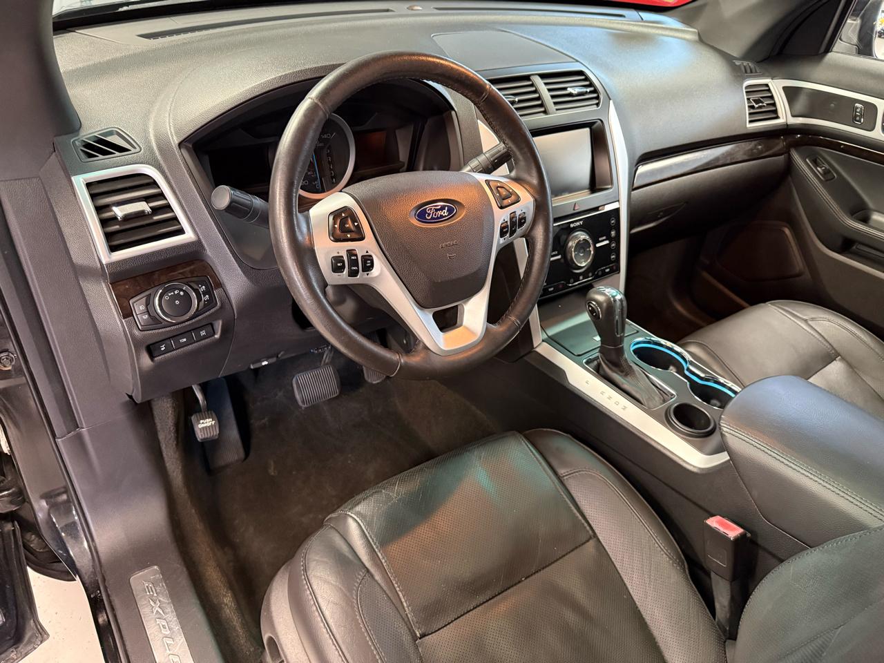 Ford Explorer Limited FWD 2015