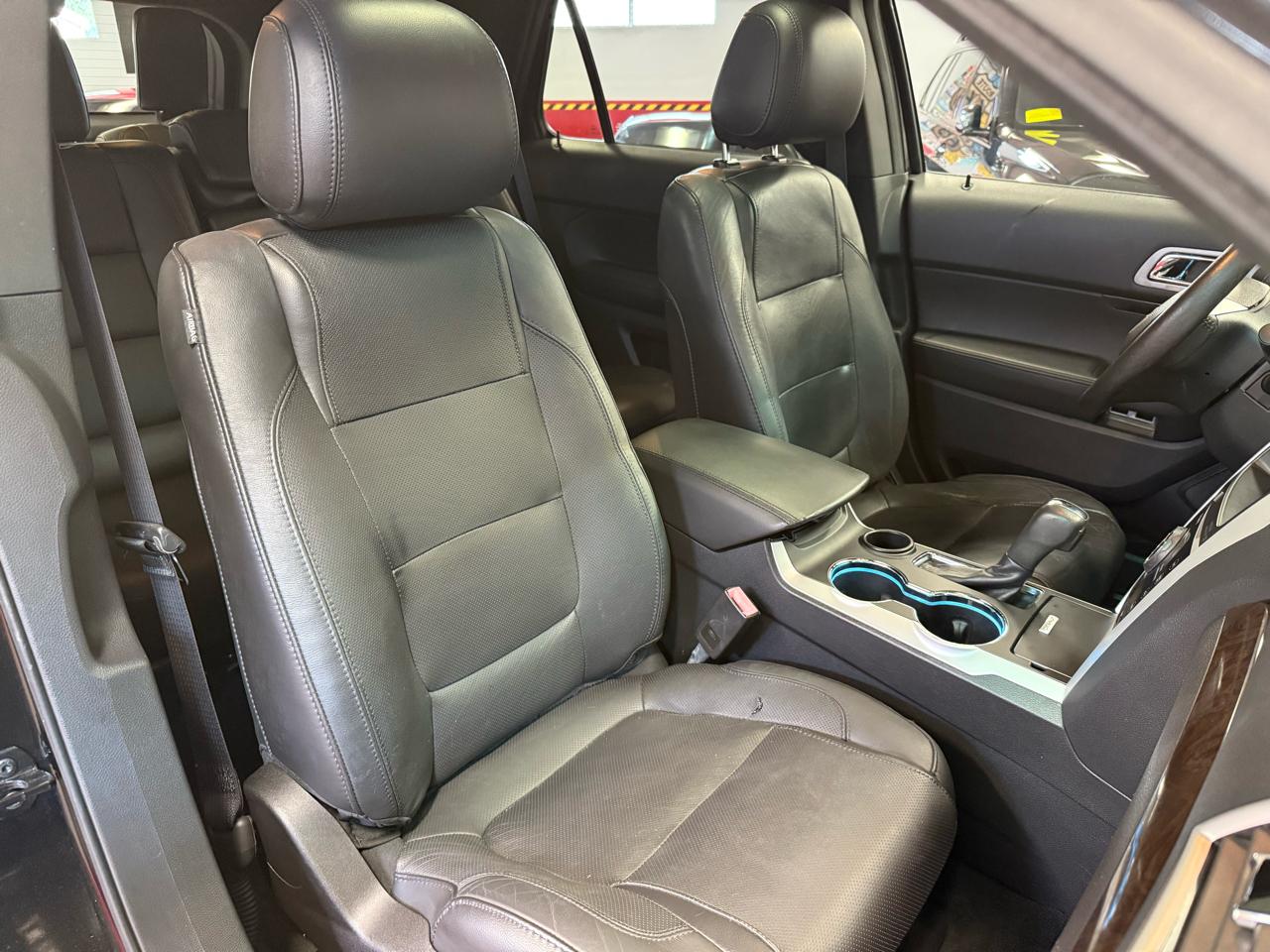 Ford Explorer Limited FWD 2015