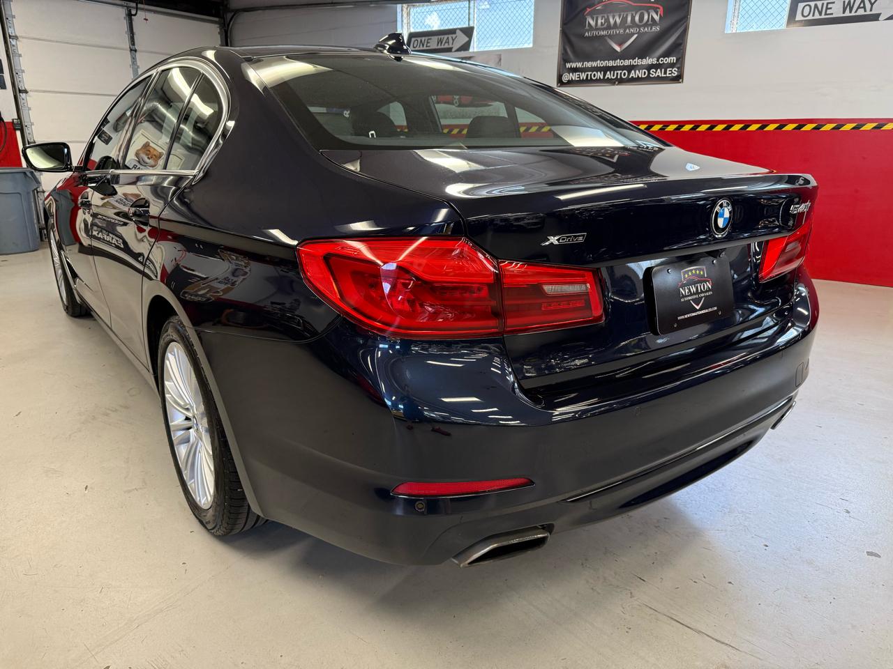BMW 5-Series 540i xDrive 2019