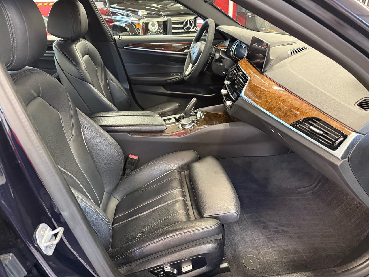 BMW 5-Series 540i xDrive 2019