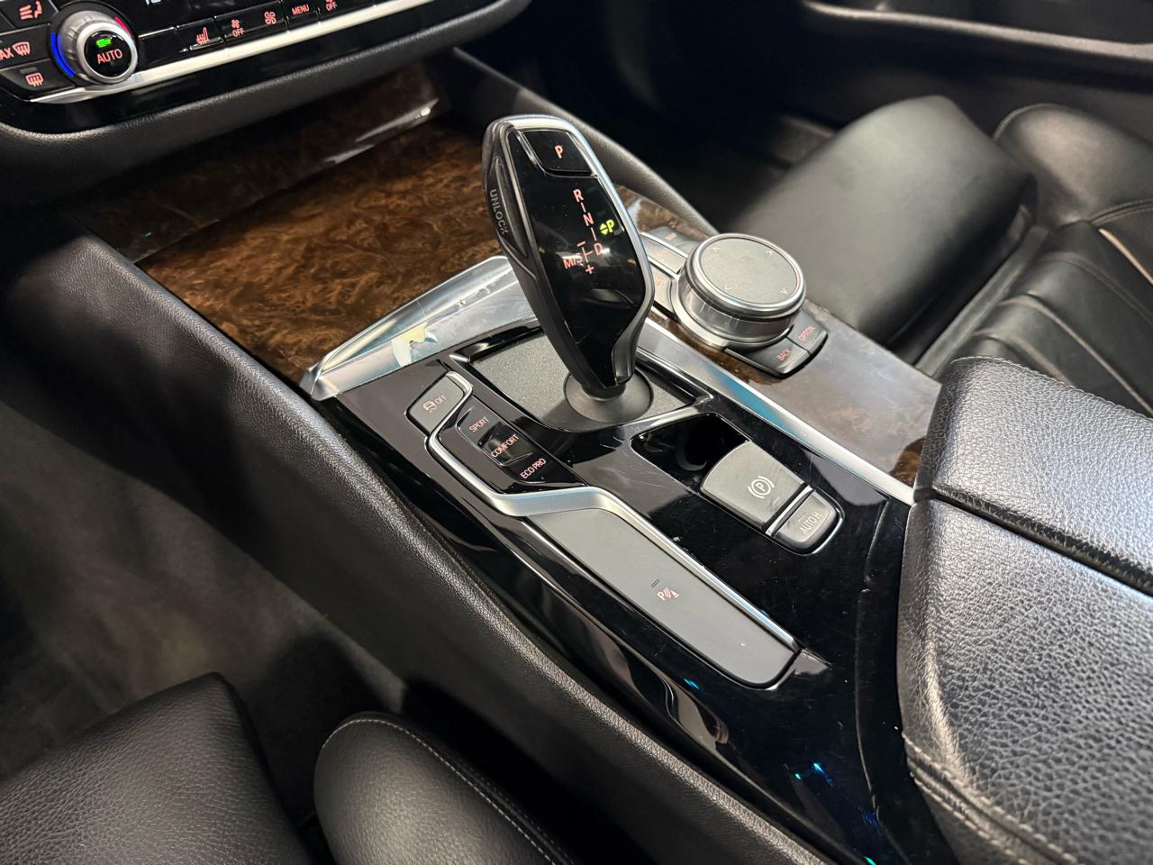 BMW 5-Series 540i xDrive 2019