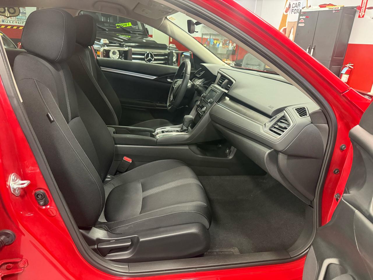 Honda Civic LX Sedan CVT 2021