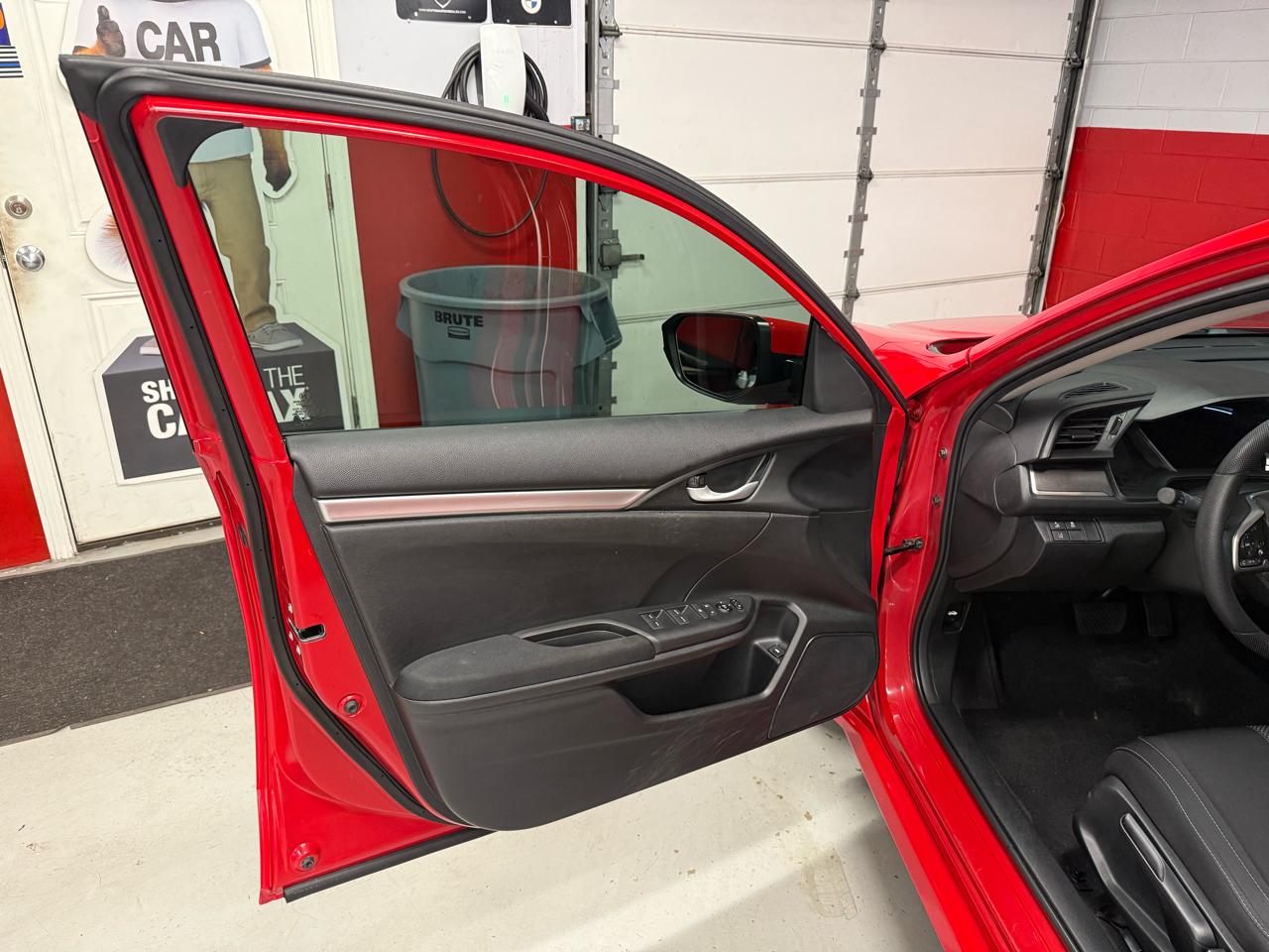Honda Civic LX Sedan CVT 2021