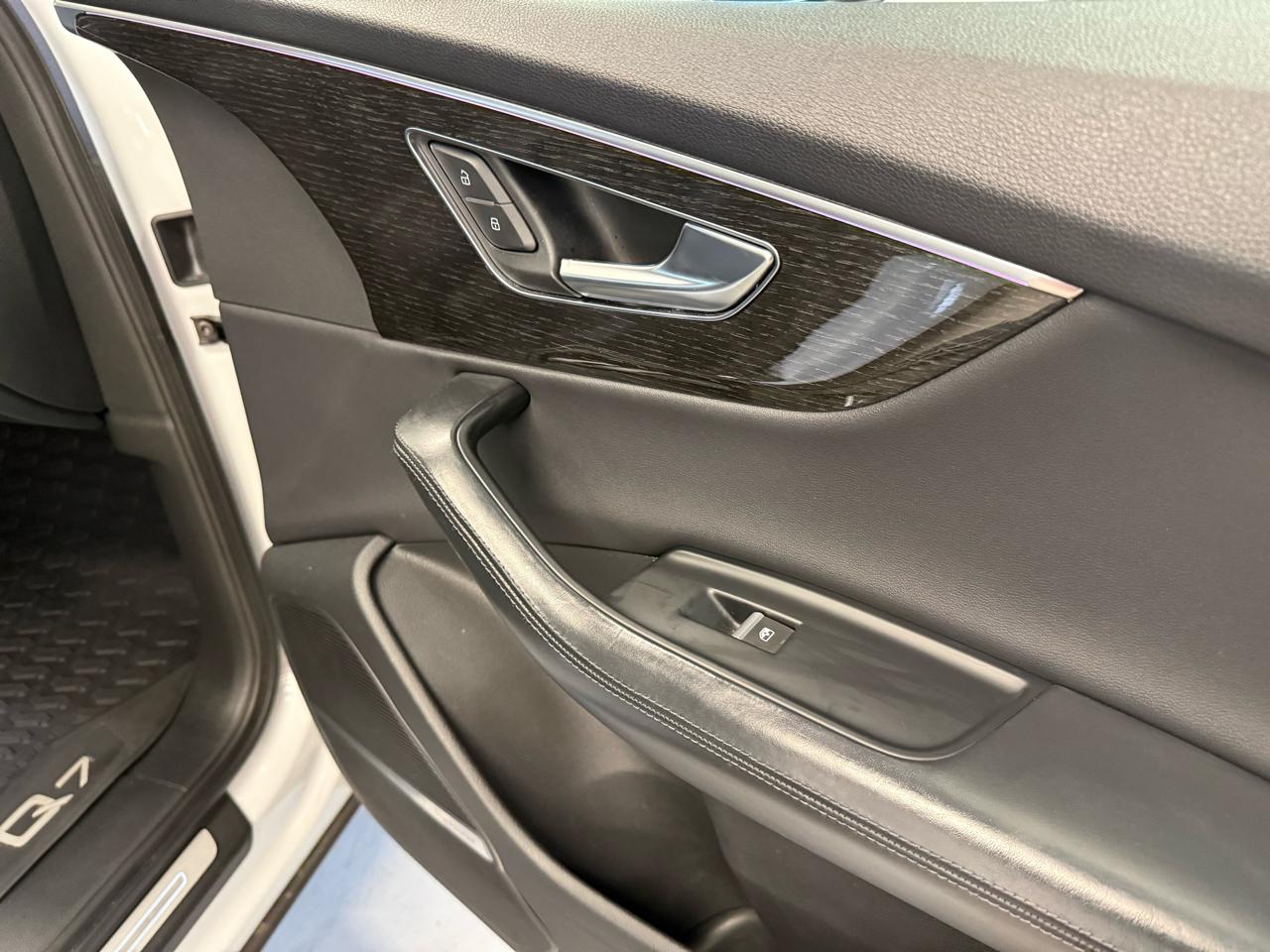 Audi Q7 Premium Plus 55 TFSI quattro 2022