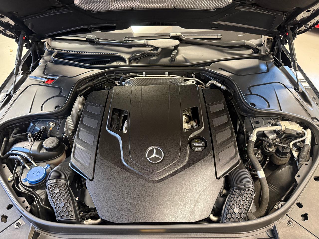 Mercedes-Benz S-Class S560 4MATIC 2019