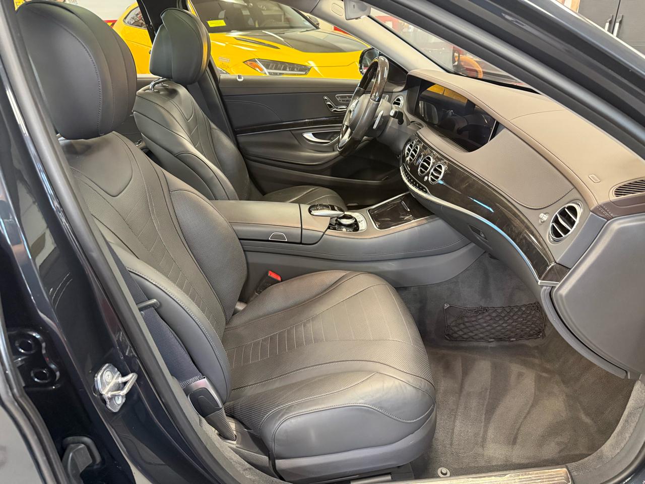 Mercedes-Benz S-Class S560 4MATIC 2019