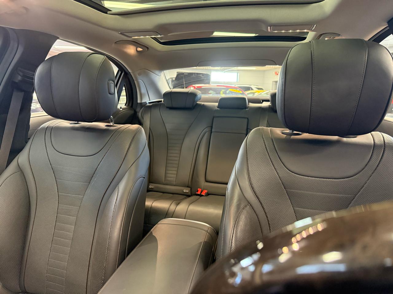 Mercedes-Benz S-Class S560 4MATIC 2019