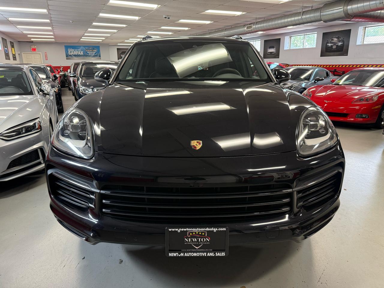 Porsche Cayenne Base 2021