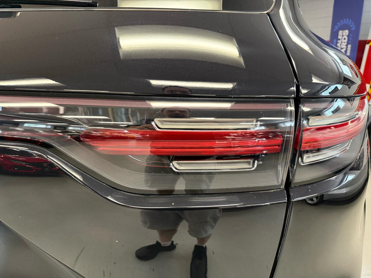 Porsche Cayenne Base 2021