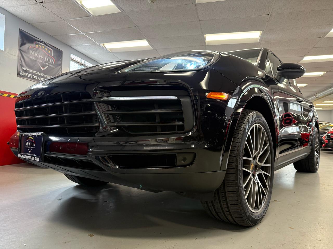 Porsche Cayenne Base 2021