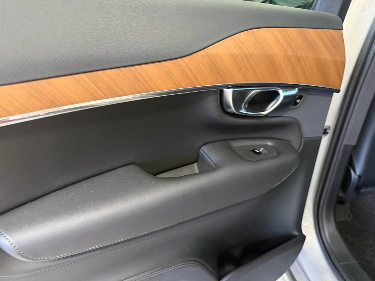 Volvo XC90 Recharge T8 Plus Dark 2023