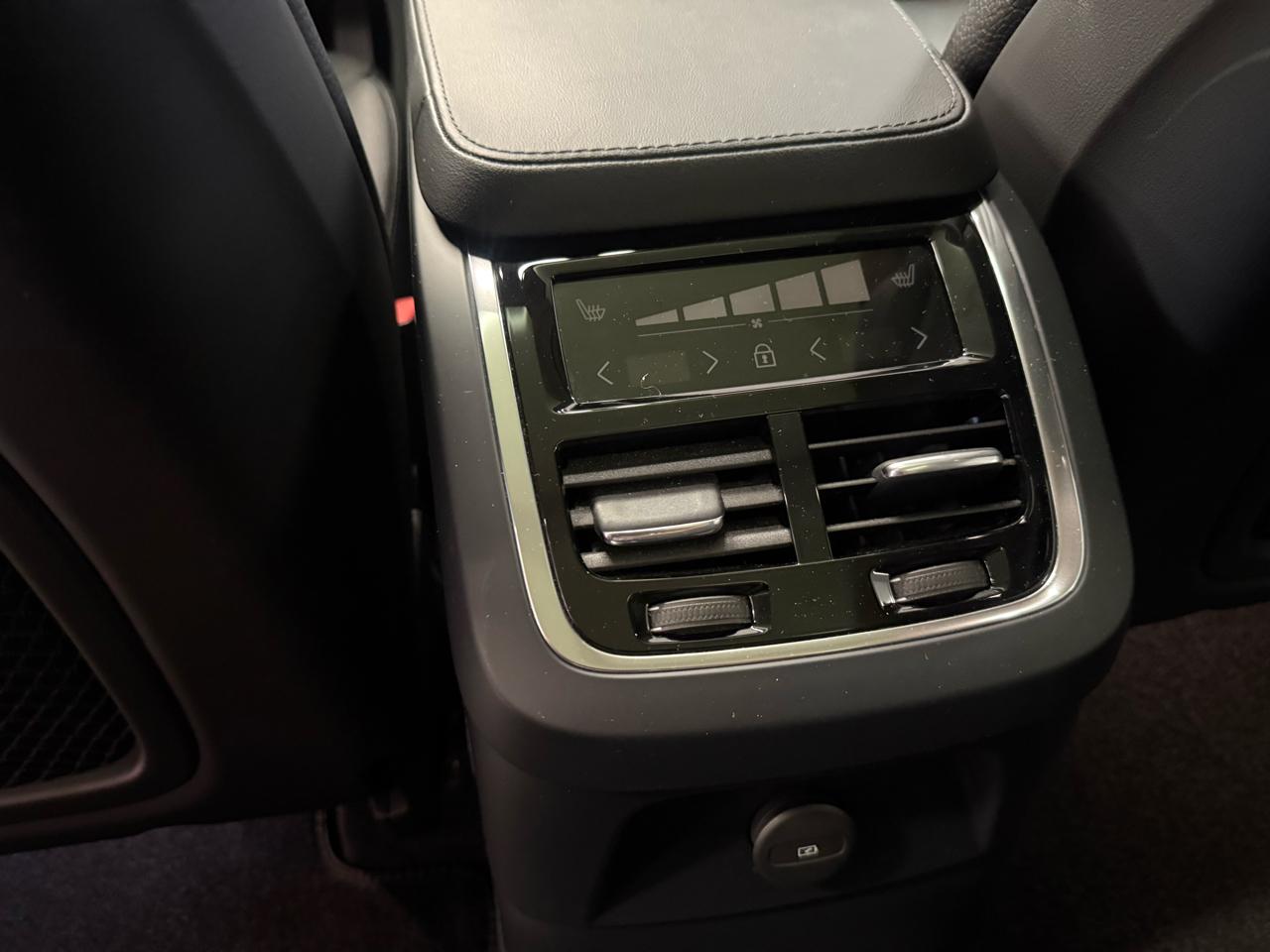 Volvo XC90 Recharge T8 Plus Dark 2023