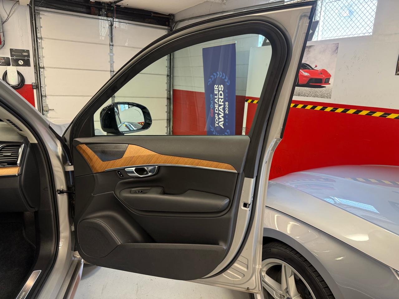 Volvo XC90 Recharge T8 Plus Dark 2023