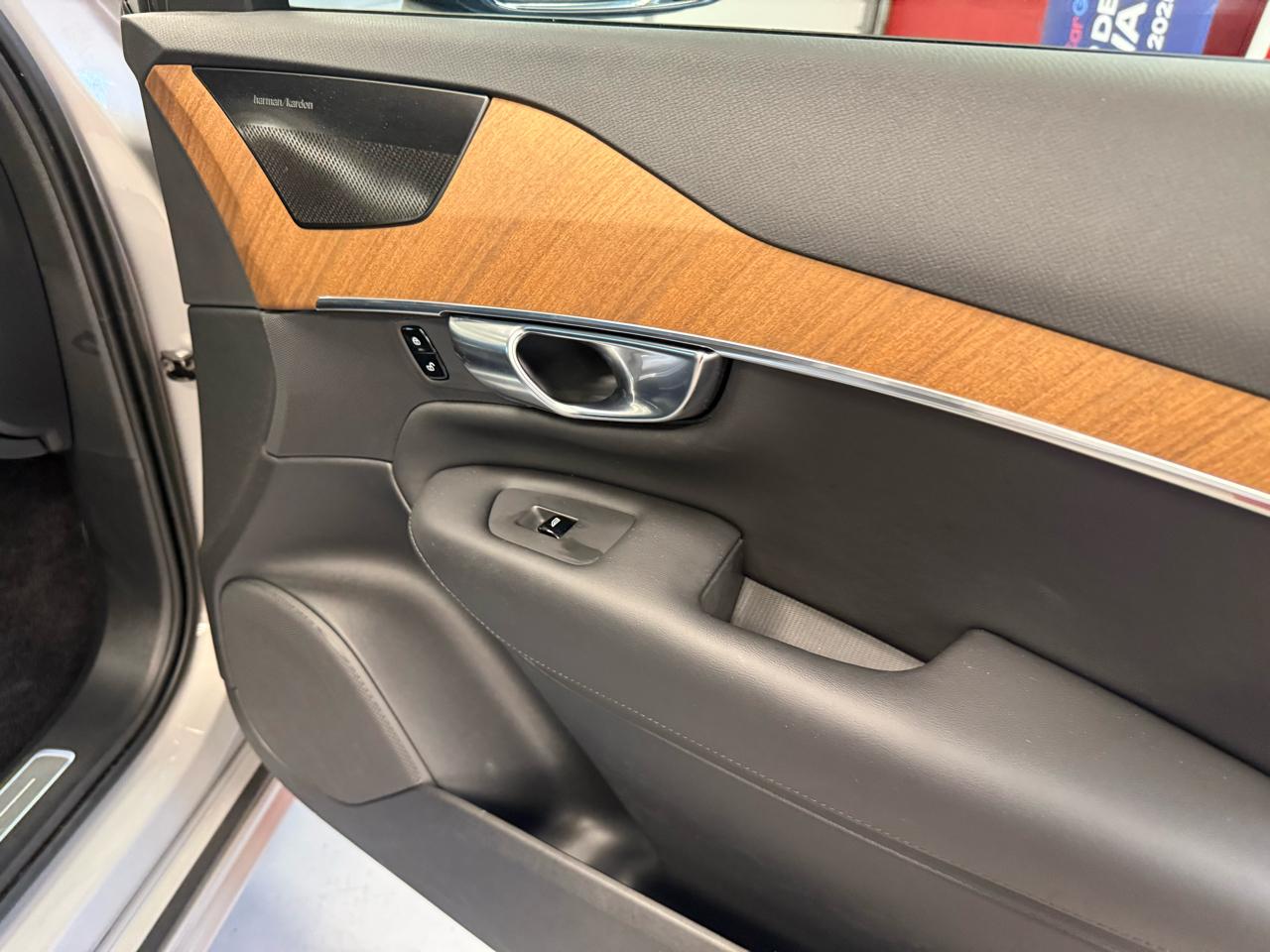 Volvo XC90 Recharge T8 Plus Dark 2023