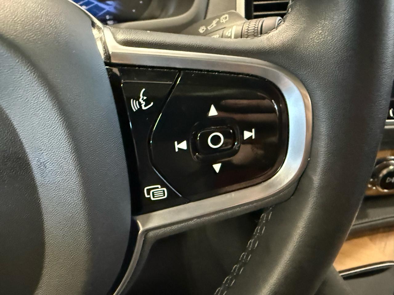 Volvo XC90 Recharge T8 Plus Dark 2023