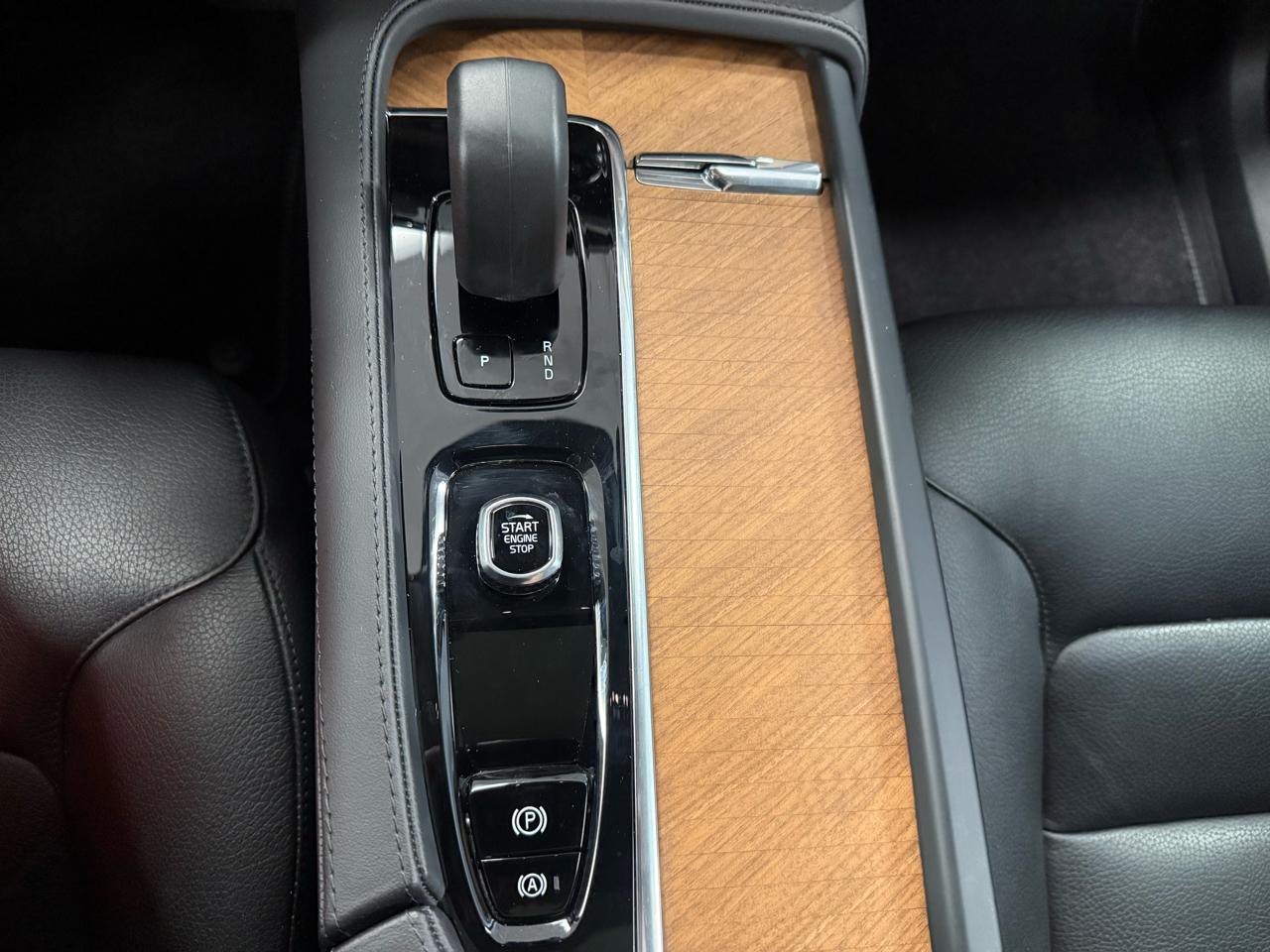 Volvo XC90 Recharge T8 Plus Dark 2023