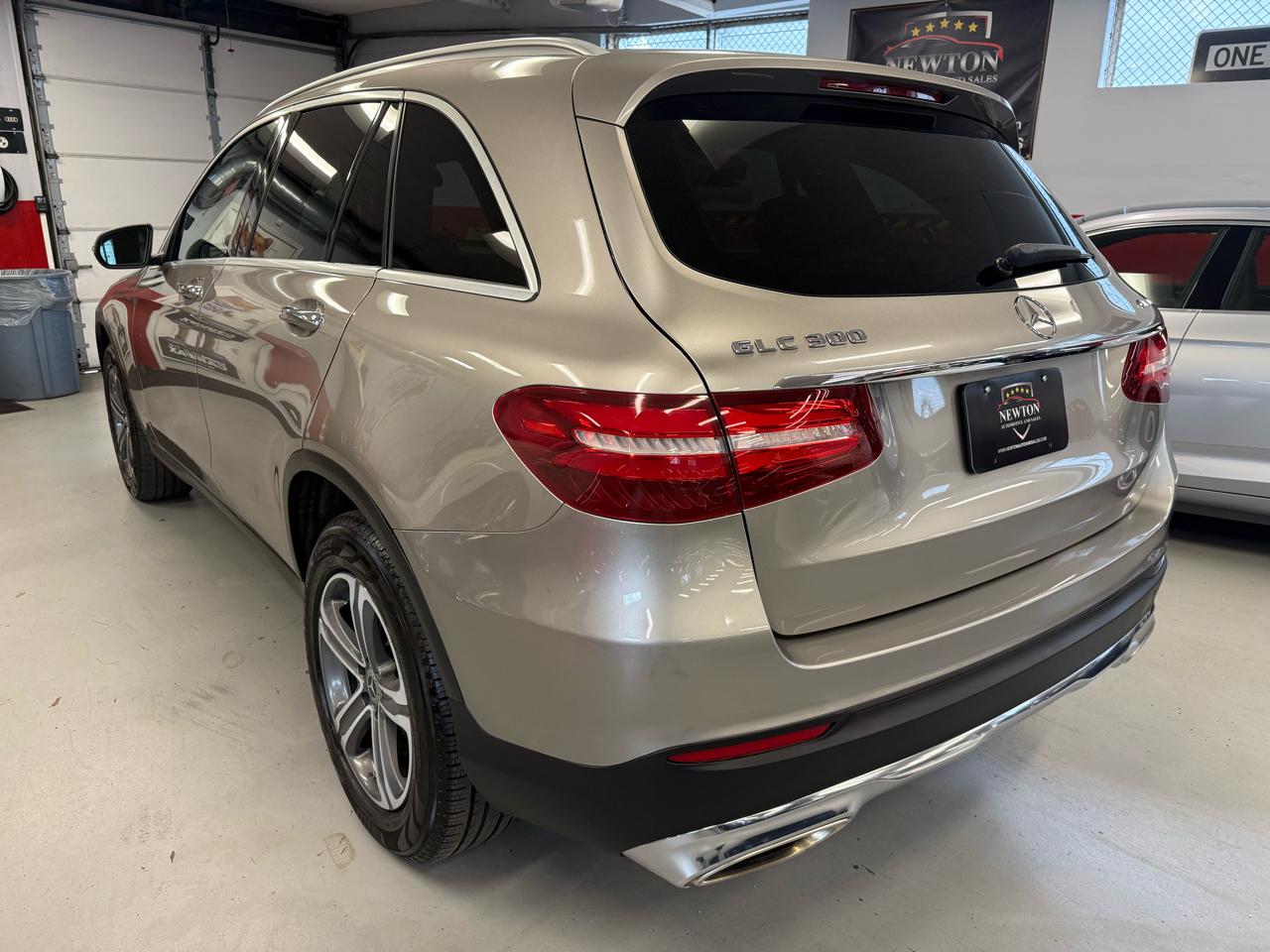 Mercedes-Benz GLC-Class GLC300 4MATIC 2019