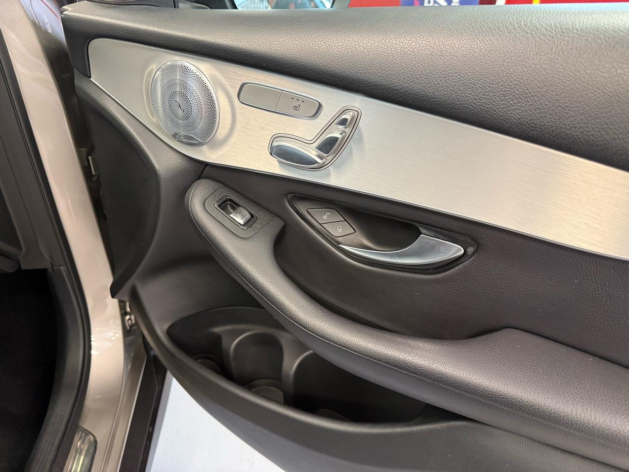 Mercedes-Benz GLC-Class GLC300 4MATIC 2019