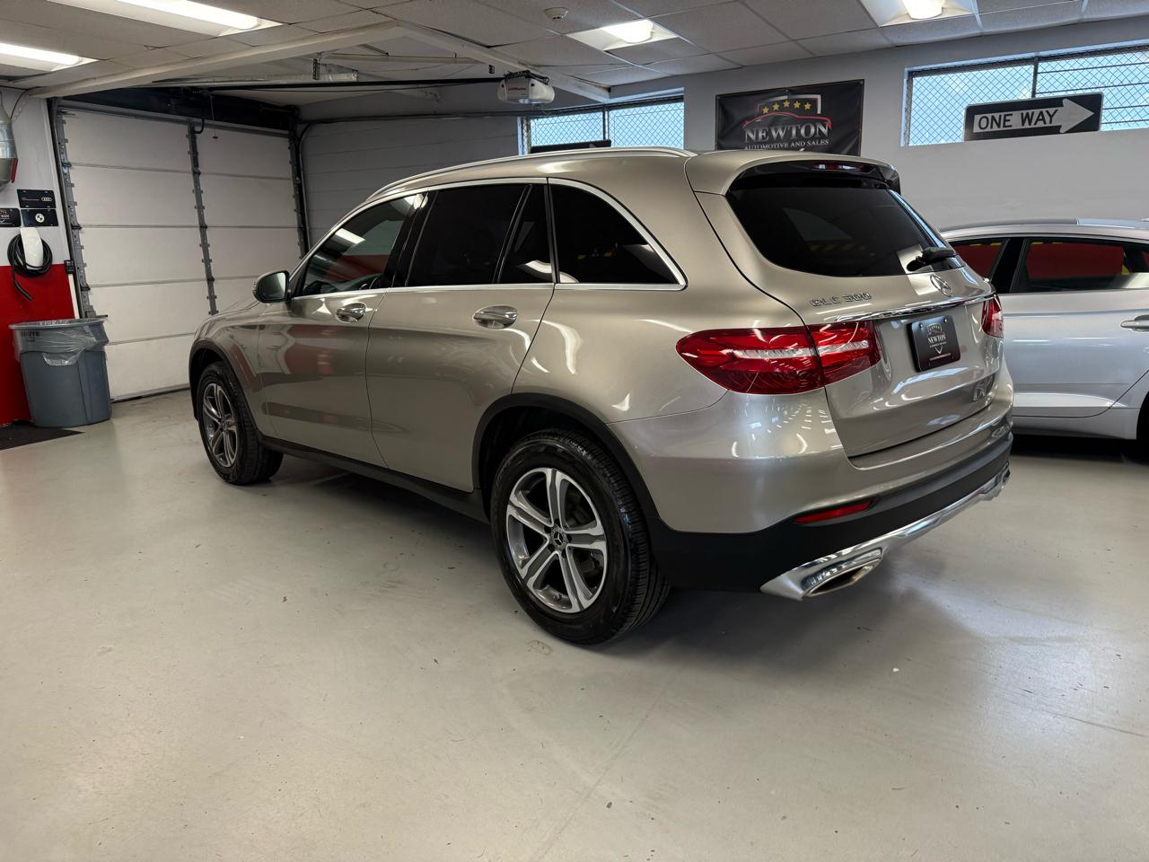 Mercedes-Benz GLC-Class GLC300 4MATIC 2019