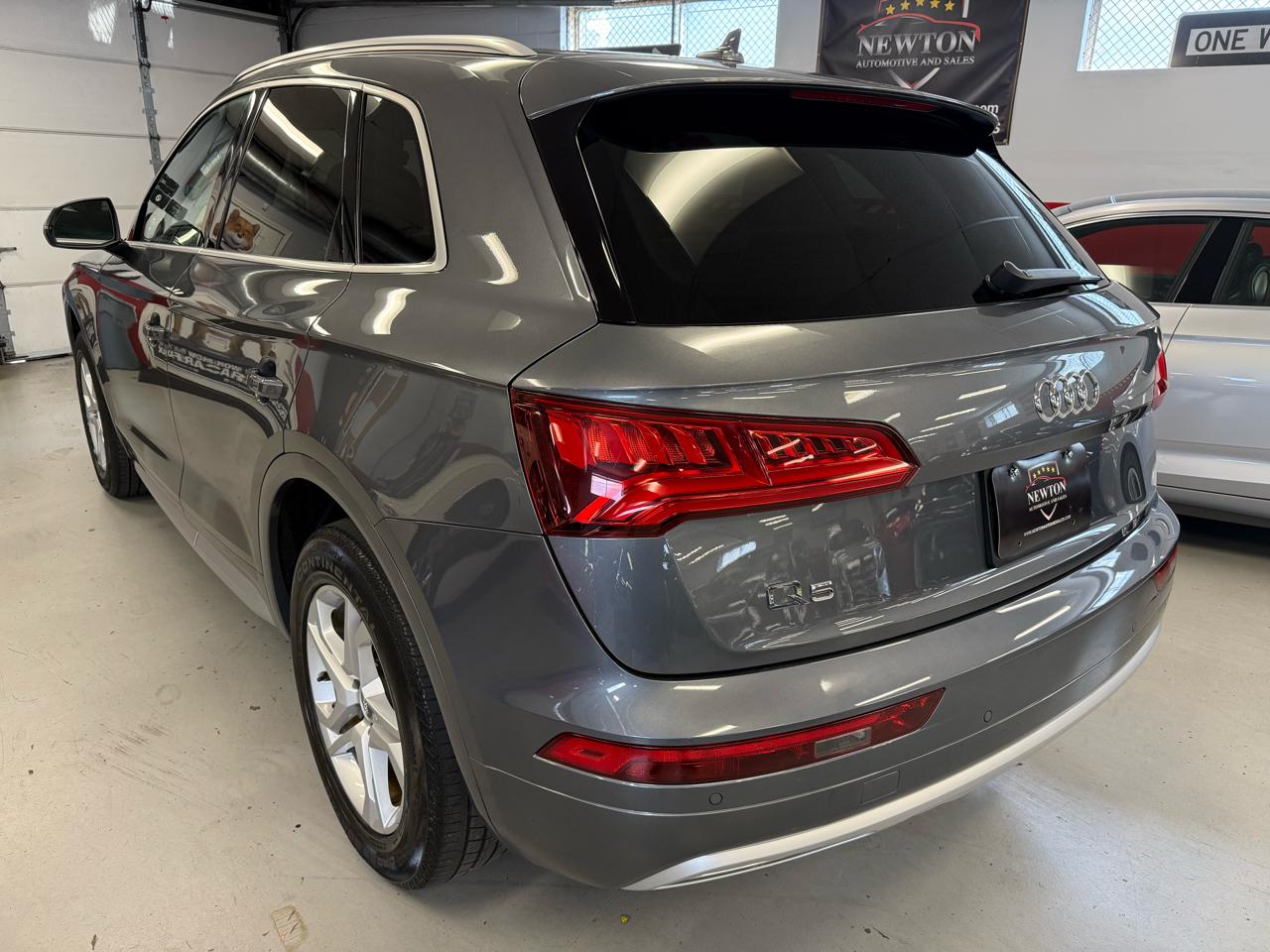 Audi Q5 2.0T Premium Plus quattro 2018