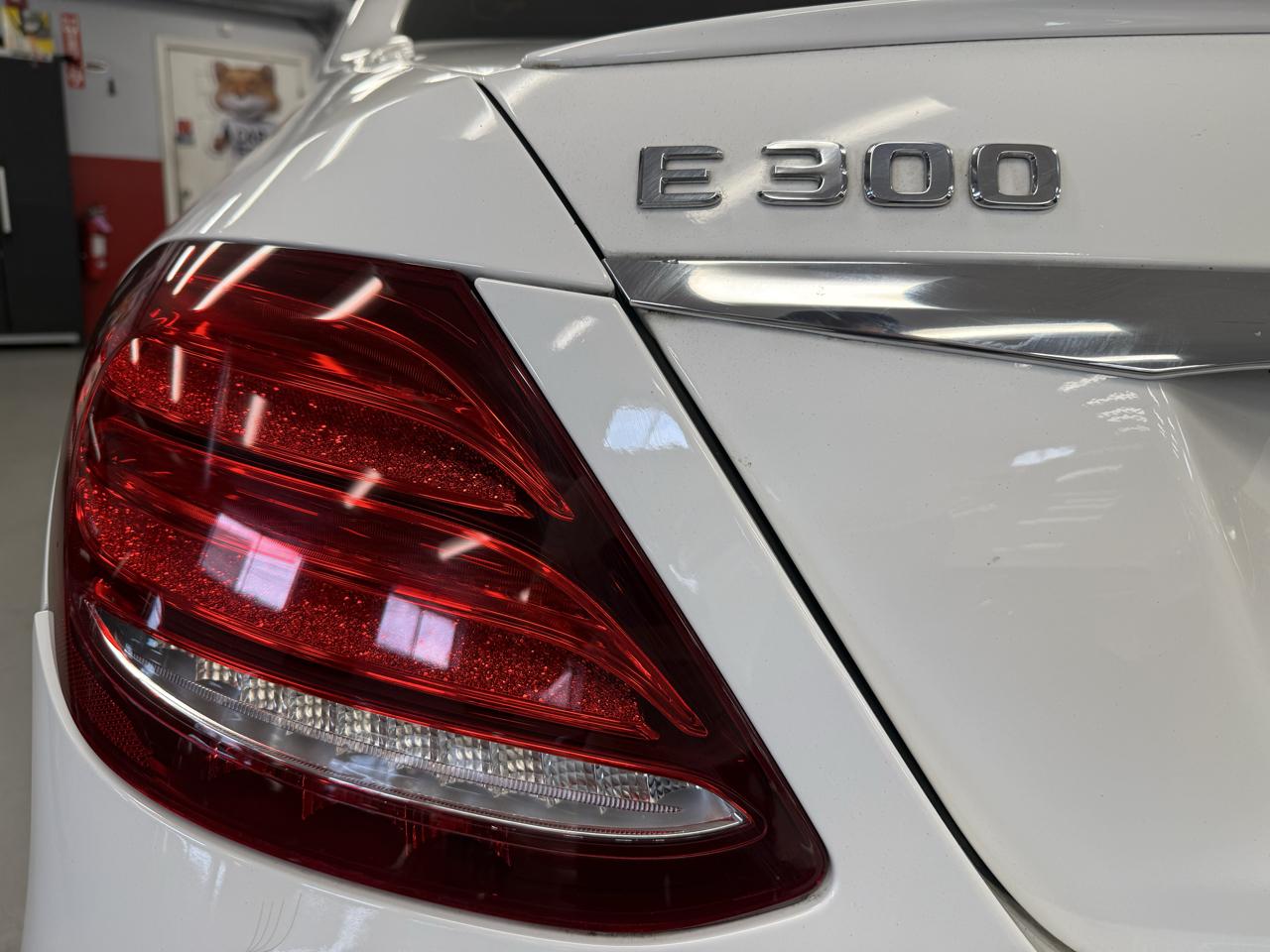 Mercedes-Benz E-Class E300 Luxury 4MATIC Sedan 2019