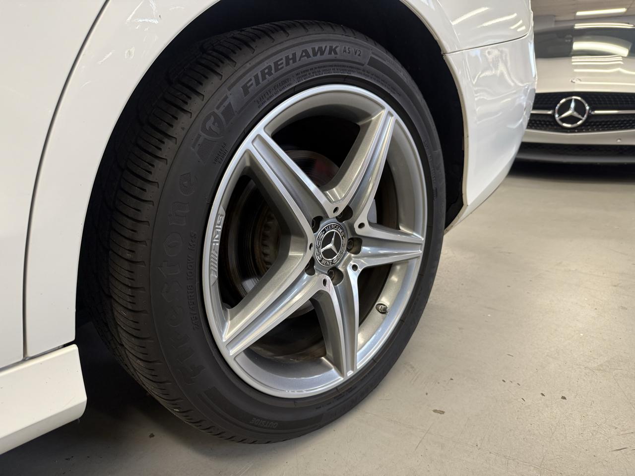 Mercedes-Benz E-Class E300 Luxury 4MATIC Sedan 2019