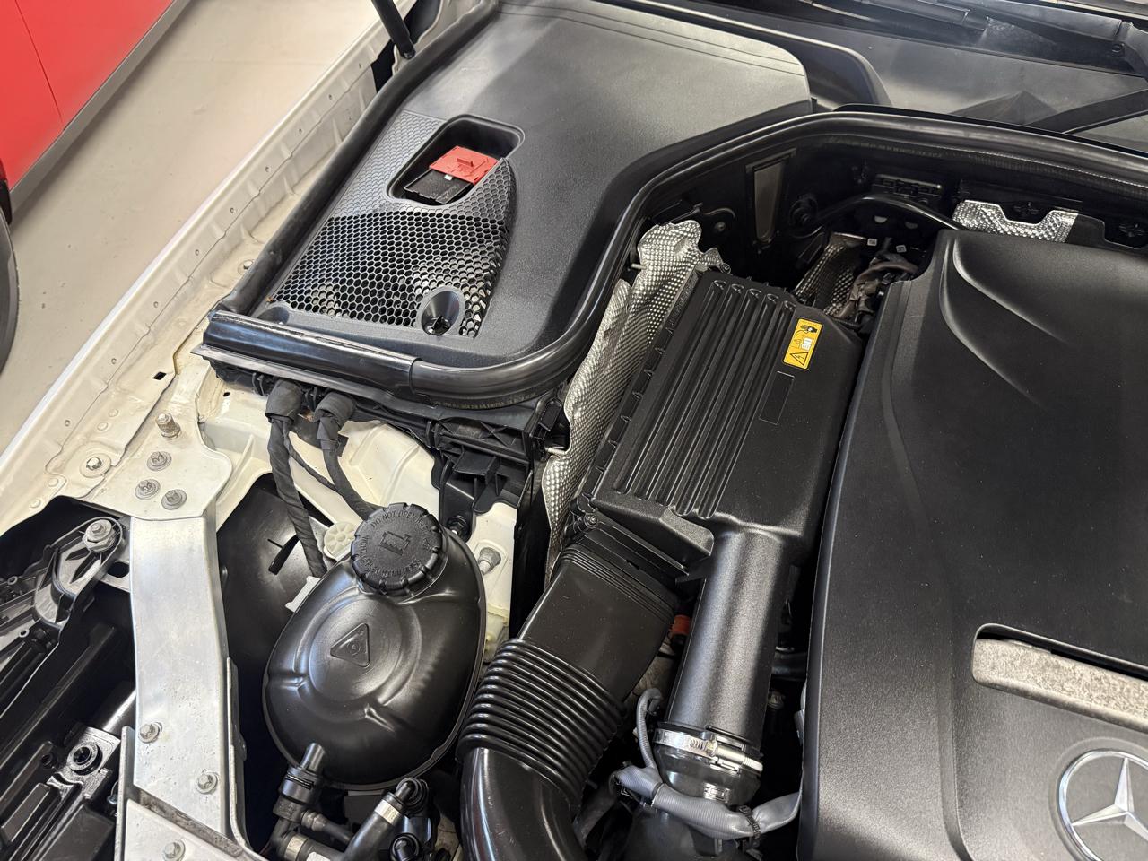 Mercedes-Benz E-Class E300 Luxury 4MATIC Sedan 2019