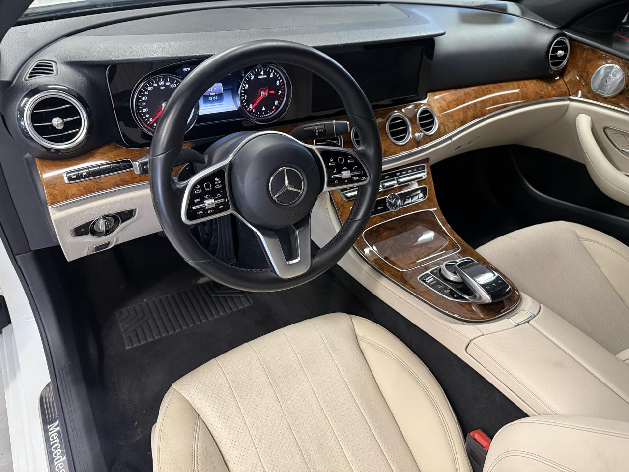 Mercedes-Benz E-Class E300 Luxury 4MATIC Sedan 2019