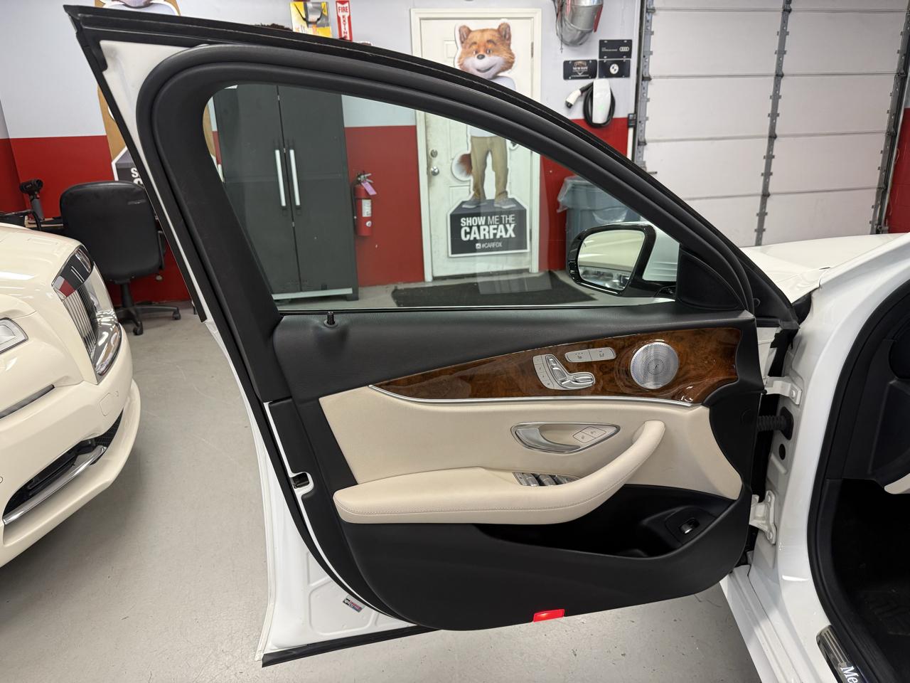Mercedes-Benz E-Class E300 Luxury 4MATIC Sedan 2019