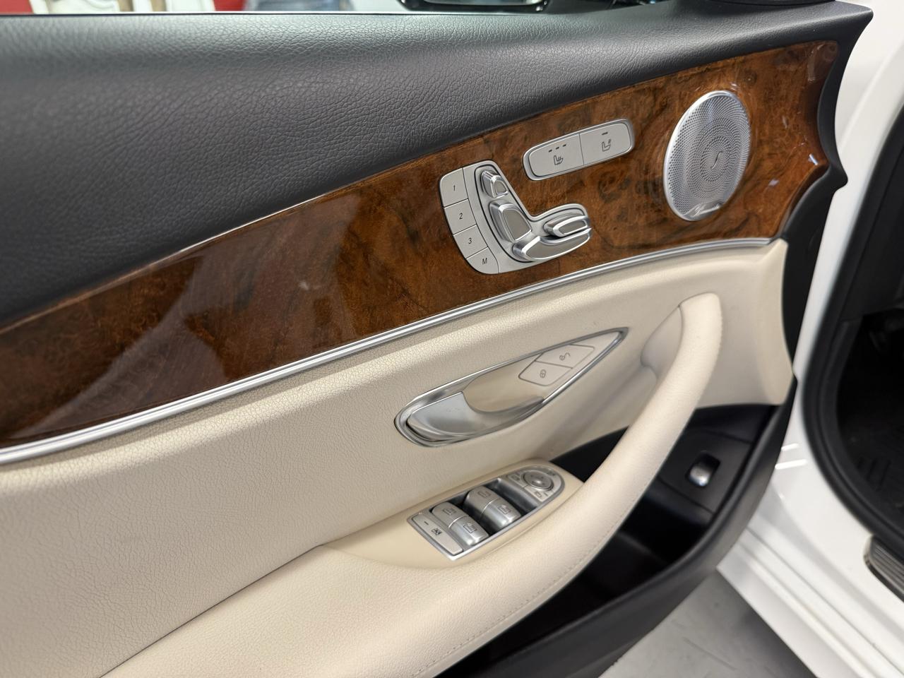 Mercedes-Benz E-Class E300 Luxury 4MATIC Sedan 2019