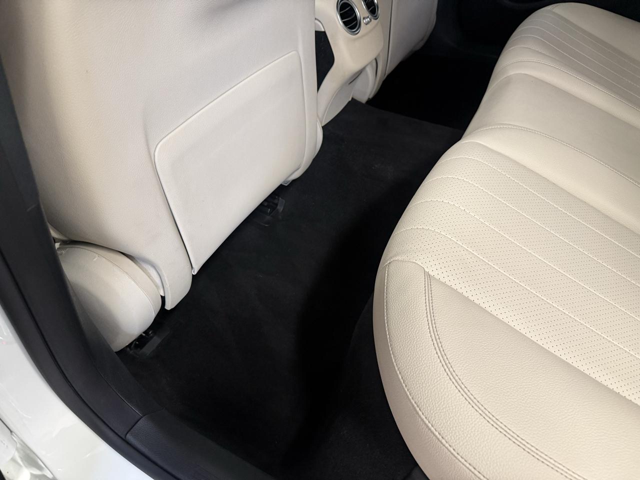 Mercedes-Benz E-Class E300 Luxury 4MATIC Sedan 2019
