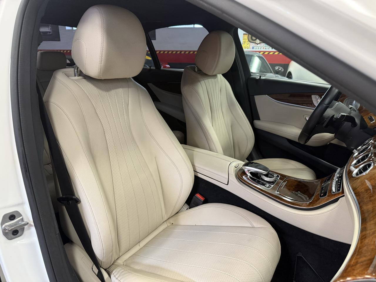 Mercedes-Benz E-Class E300 Luxury 4MATIC Sedan 2019