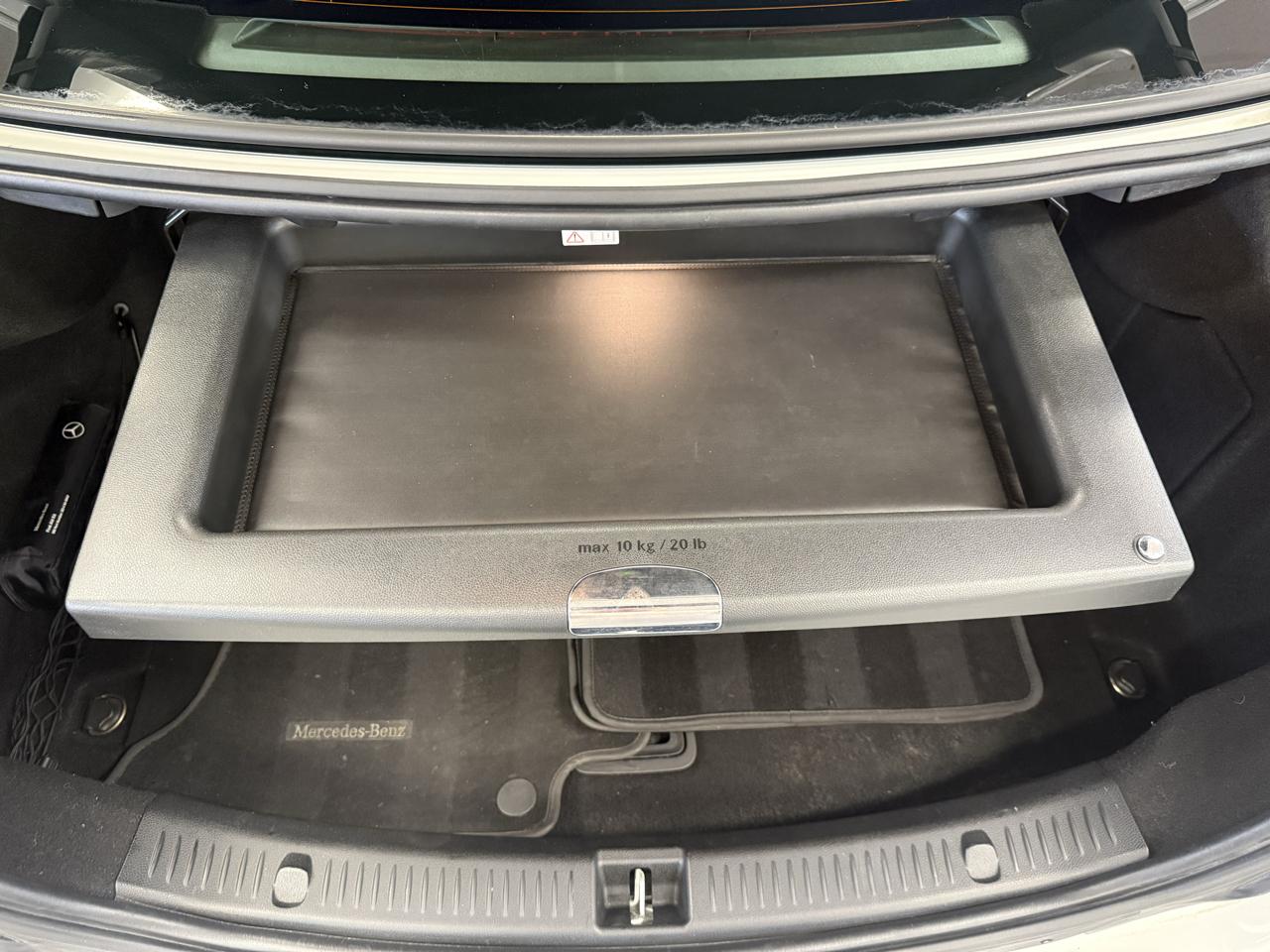 Mercedes-Benz E-Class E300 Luxury 4MATIC Sedan 2019