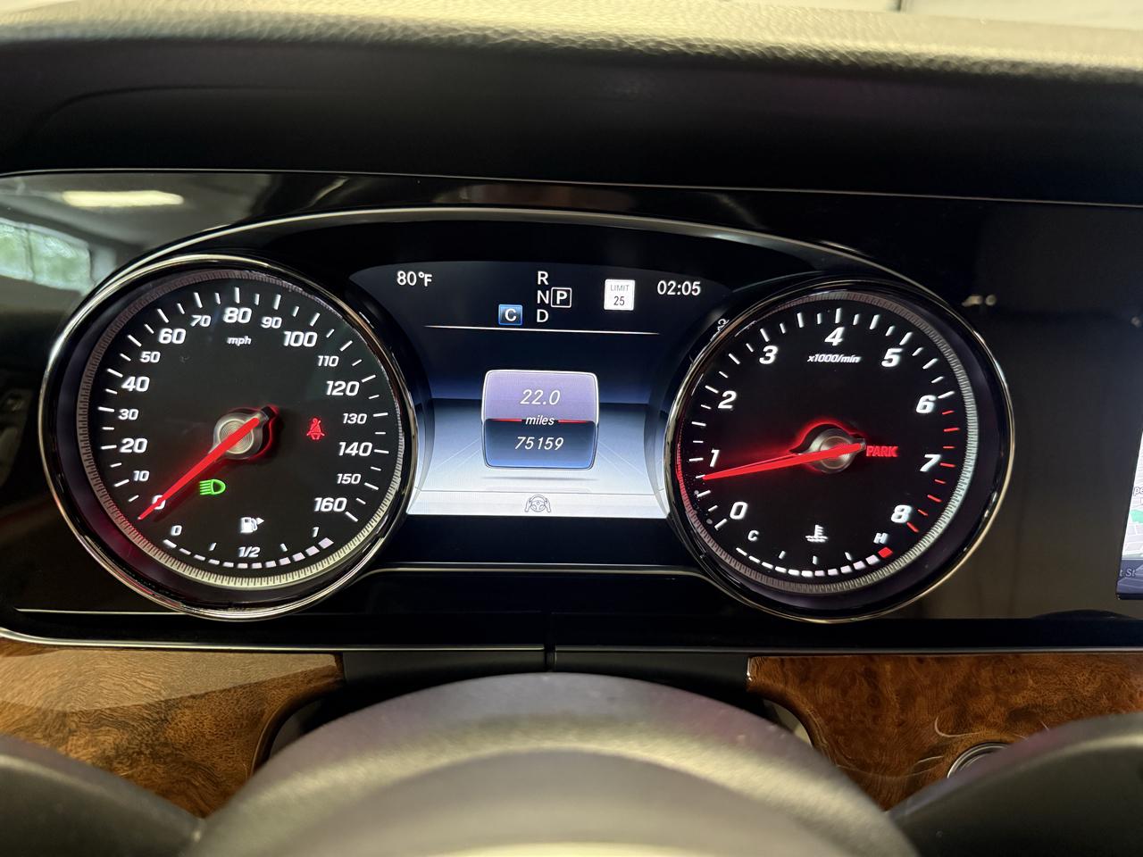 Mercedes-Benz E-Class E300 Luxury 4MATIC Sedan 2019