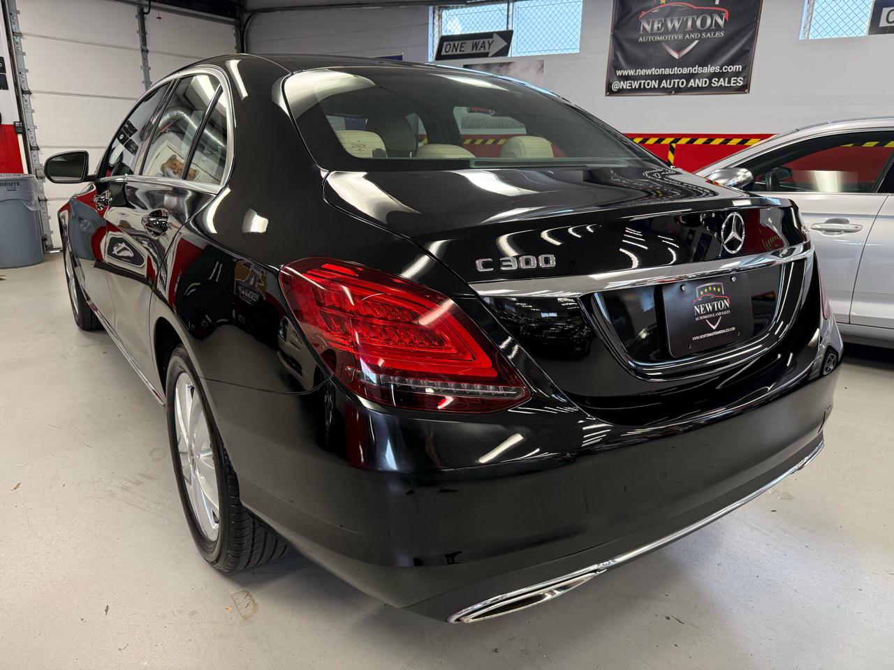 Mercedes-Benz C-Class C300 4MATIC Sedan 2019