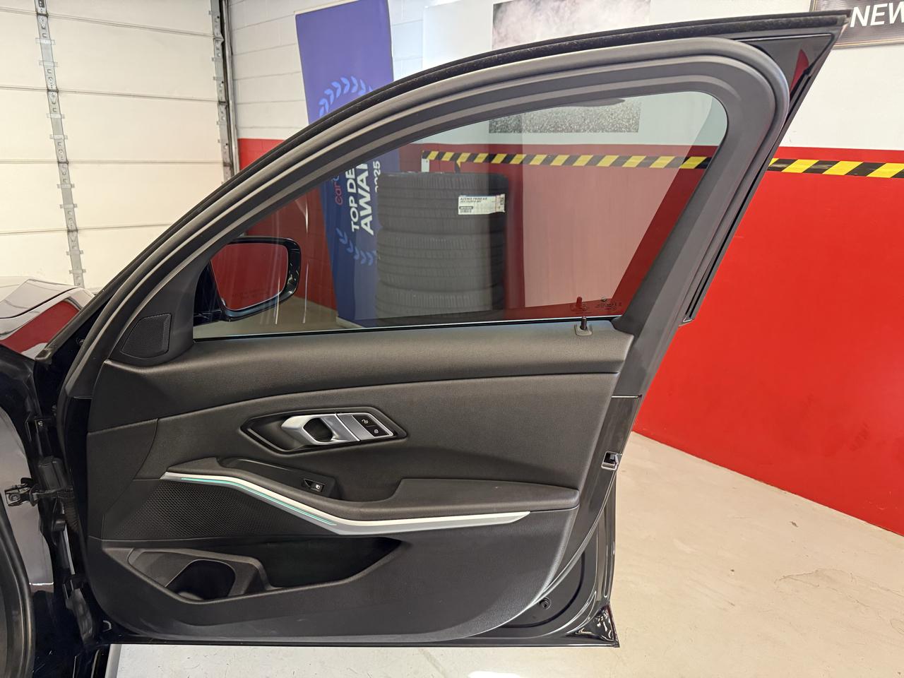BMW 3-Series 330i 2020