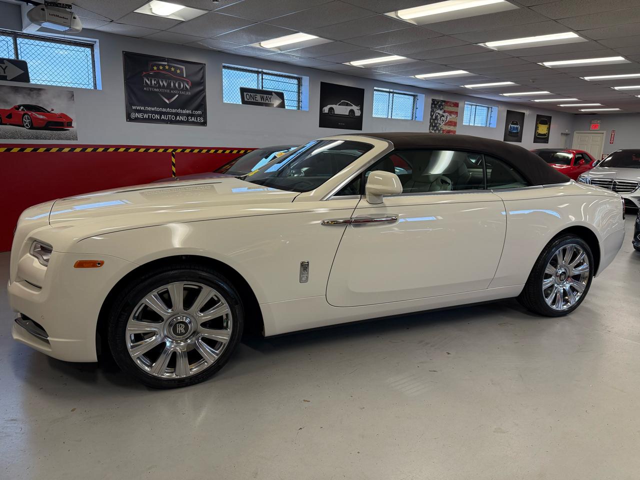 Rolls-Royce Dawn Base 2017