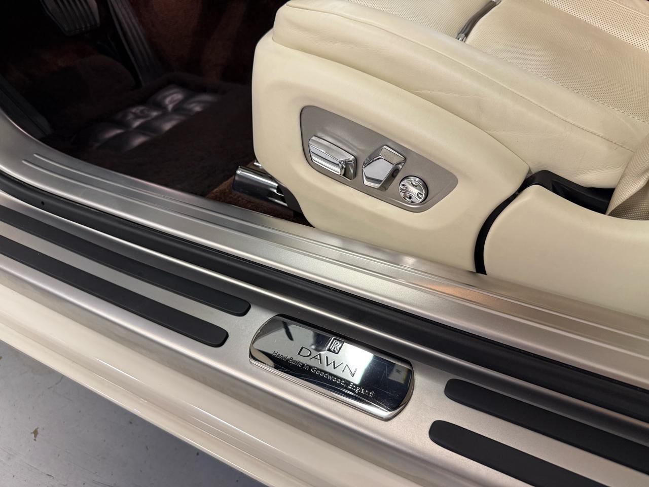 Rolls-Royce Dawn Base 2017