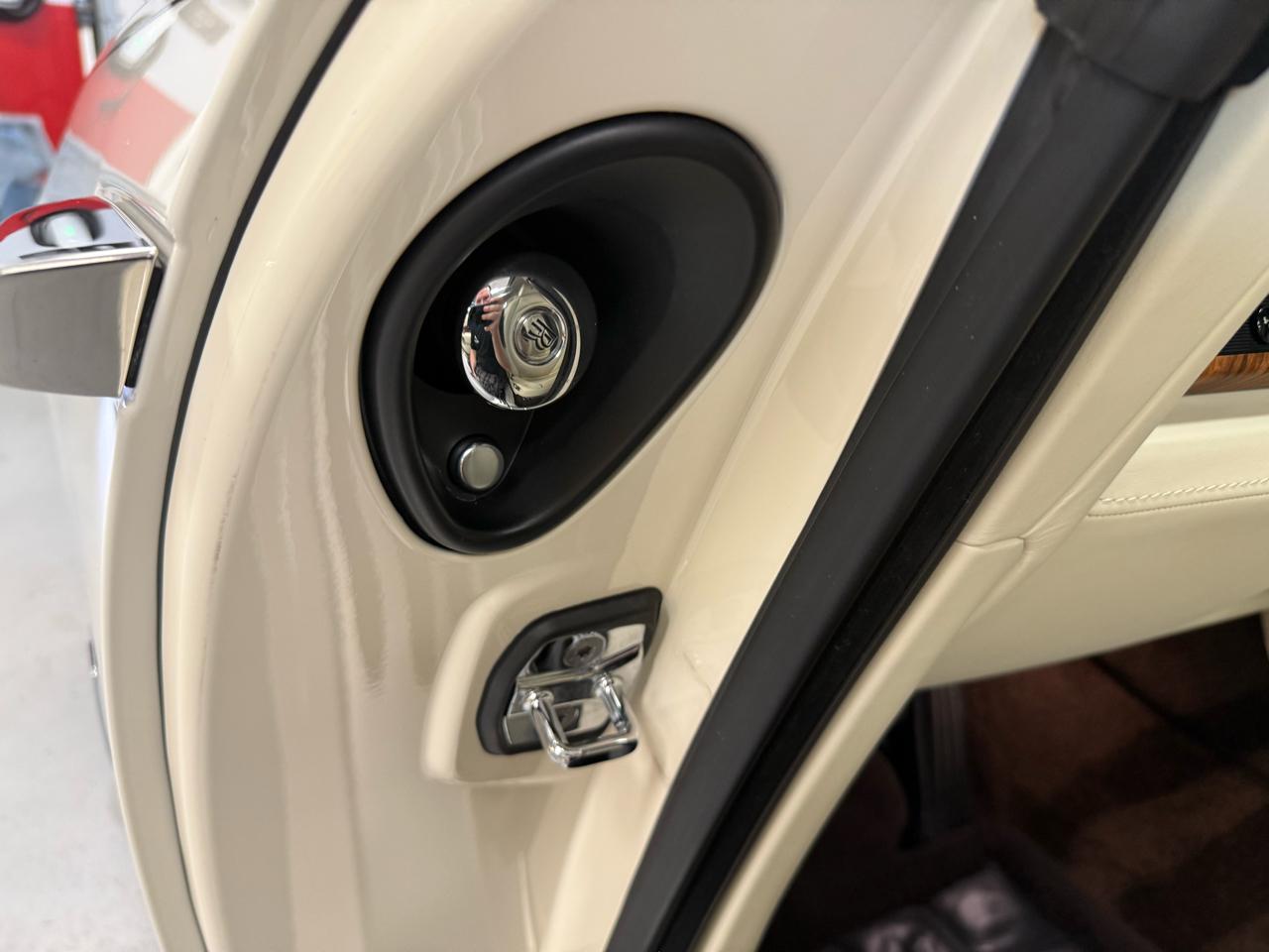 Rolls-Royce Dawn Base 2017