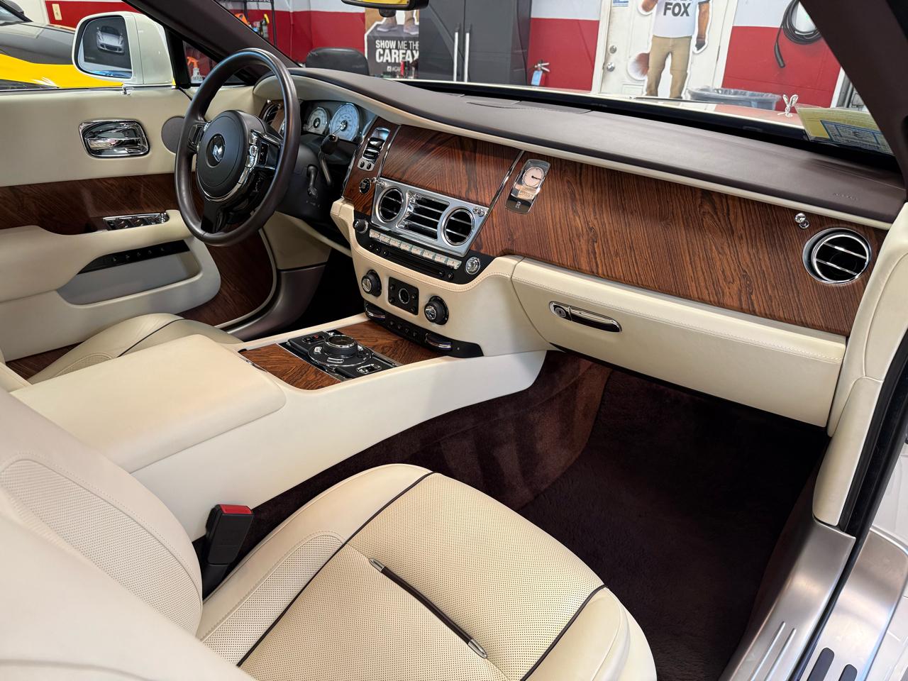 Rolls-Royce Dawn Base 2017