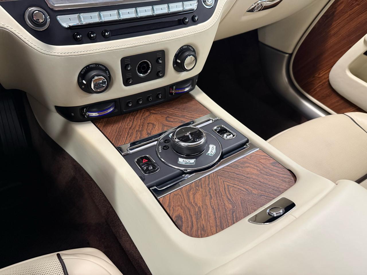 Rolls-Royce Dawn Base 2017