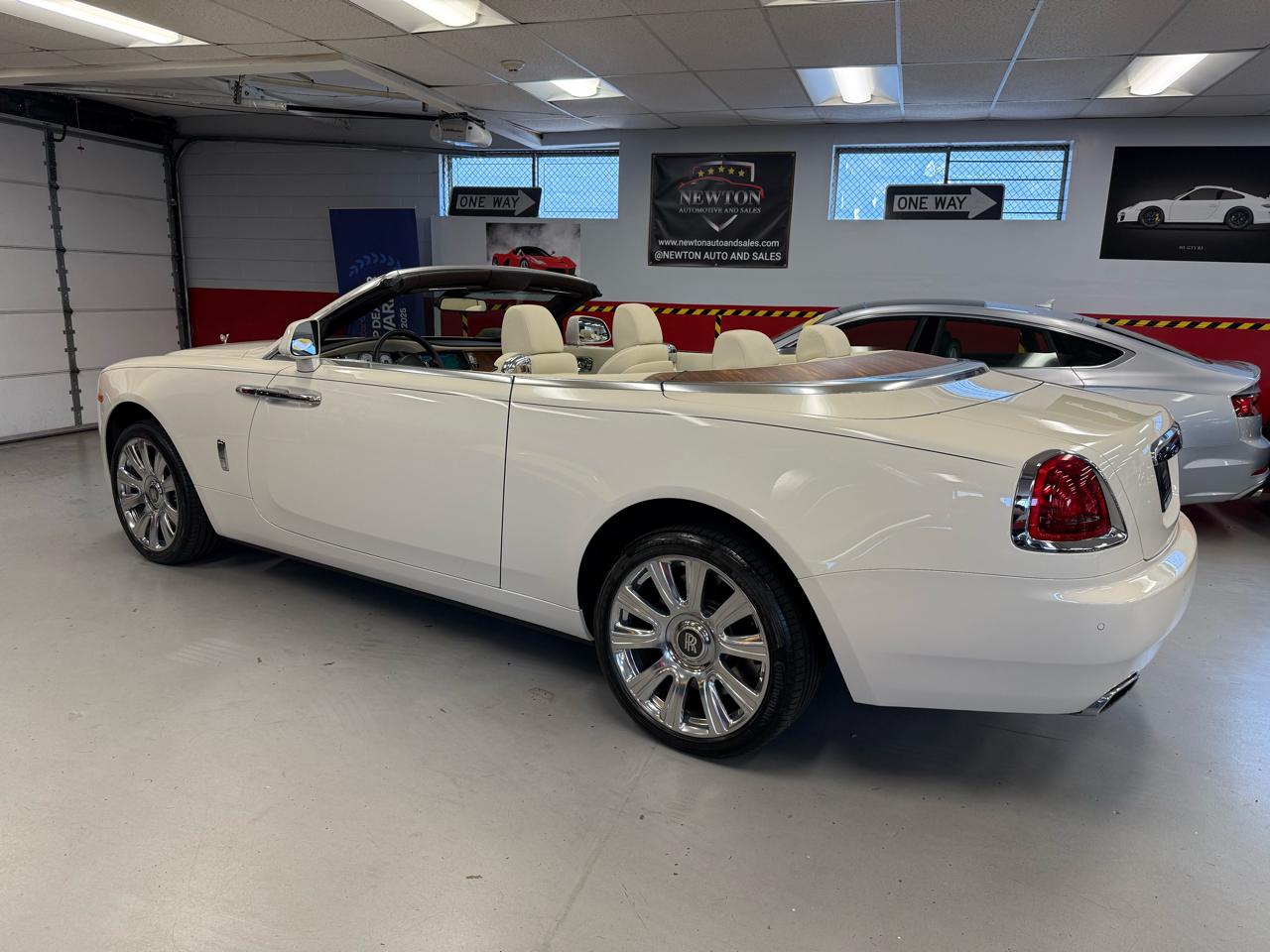 Rolls-Royce Dawn Base 2017