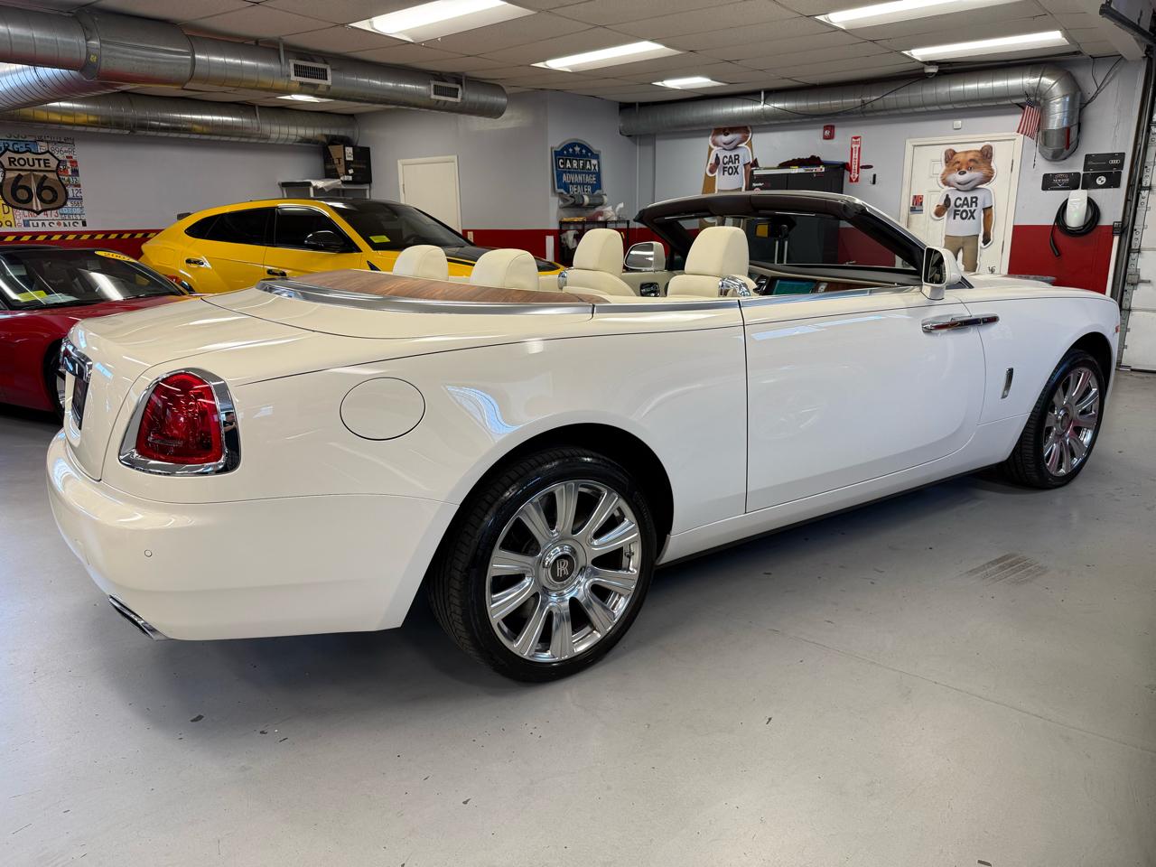 Rolls-Royce Dawn Base 2017